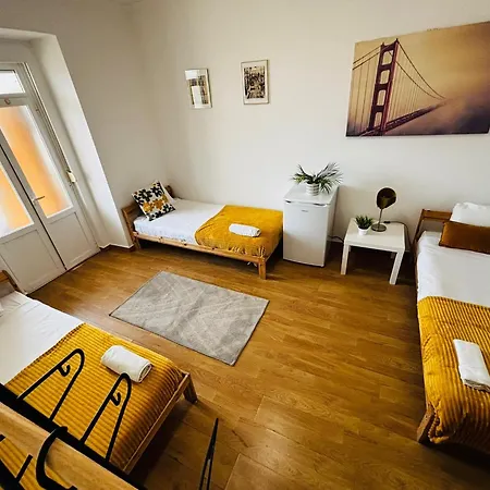 Хостел Luxury In Marques De Pombal, Centre Of *