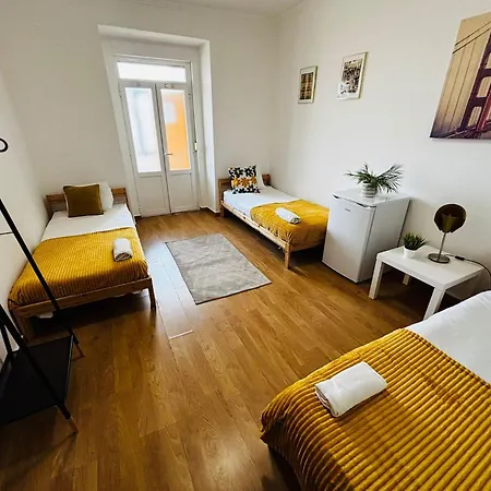 Luxury In Marques De Pombal, Centre Of Лиссабон