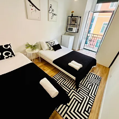 Hostel Luxury In Marques De Pombal, Centre Of *