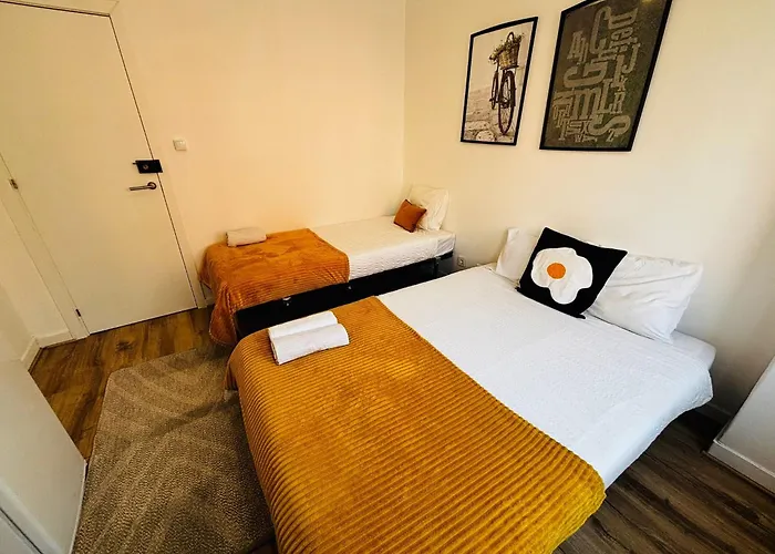 Hostel Luxury In Marques De Pombal, Centre Of *
