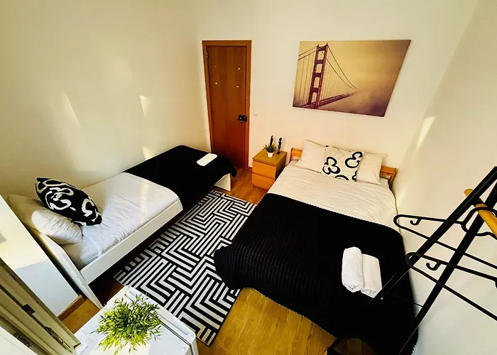 Luxury In Marques De Pombal, Centre Of * Lisboa