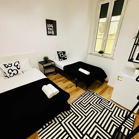 Hostel Luxury In Marques De Pombal, Centre Of