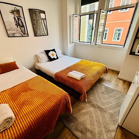 Luxury In Marques De Pombal, Centre Of Hostel Lizbona