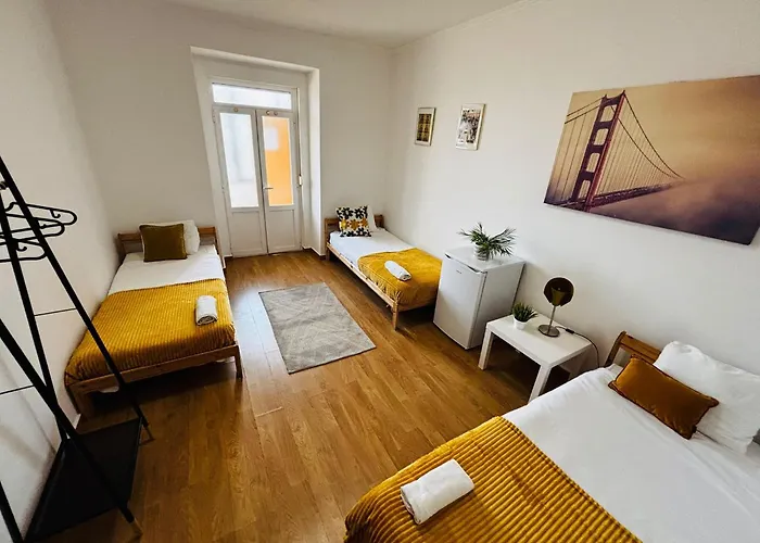 Luxury In Marques De Pombal, Centre Of Vandrerhjem Lisboa