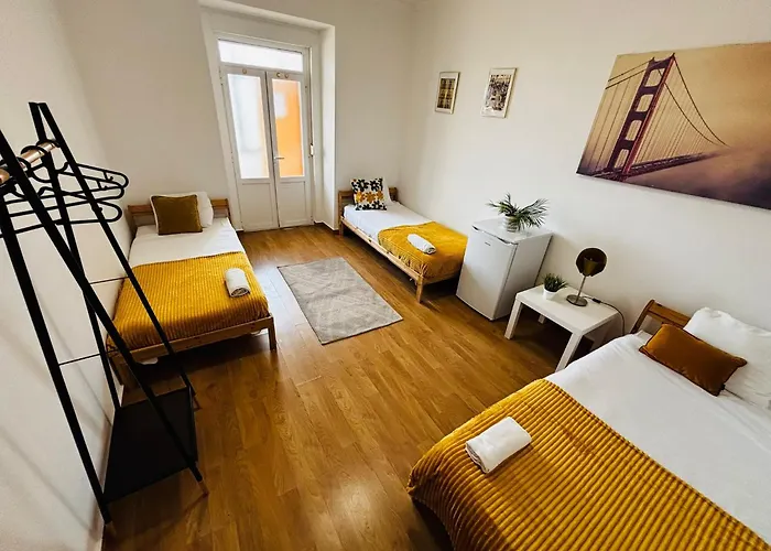 Luxury In Marques De Pombal, Centre Of Vandrerhjem Lisboa